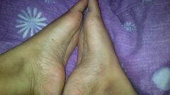 Mature University Lecturer Shows Us Enormous Feet / Soles To Pupil