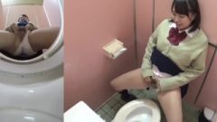 Peeing Nippon School-girls Overflowed Shower-room With Piss Full